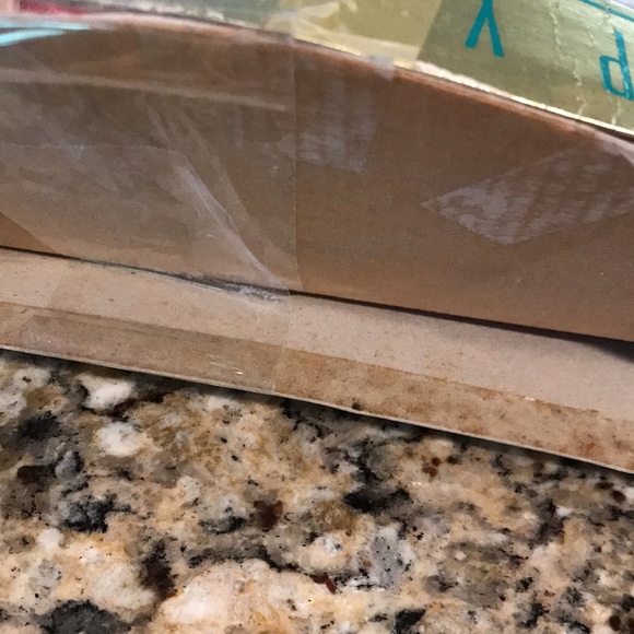 🎄Happy Holidays Hallmark Barbie Special Edition - Picture 11 of 11